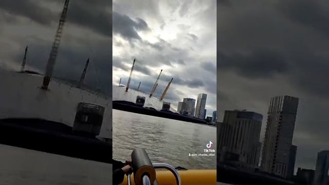 River Thames Rib experience from Embankment to Thames Barrier смотреть онлайн