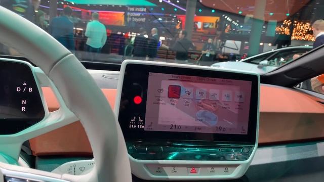 Volkswagen ID.3 EV (1ST) 2020 - FIRST look in 4K | Interior - Exterior смотреть онлайн