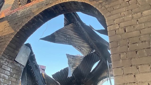 У ХАЙМАНА СГОРЕЛ ДОМ ДАВАЙТЕ СКИНЕМСЯ ЕМУ НА РЕМОНТ !!! ☺ смотреть онлайн