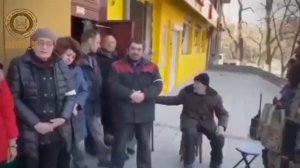 КАДЫРОВцы общение с местным населением.