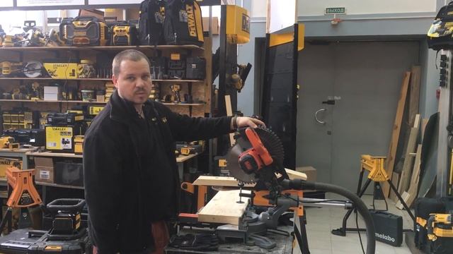 Black Decker BES710 смотреть онлайн