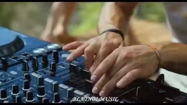 Vazov __ ДеткаЛамбада ♧♧♧2018 (Original mix) смотреть онлайн