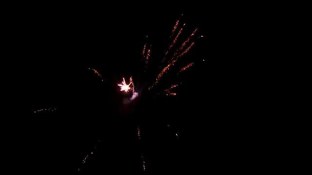 Салютные батареи Любимый город С015100 смотреть онлайн
