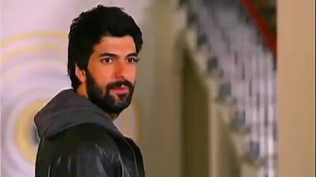 Engın Akyürek İçin Bekleyebilirsiniz.