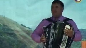 Газим Ильясов һәм Ришат Бадретдинов йырлайҙар