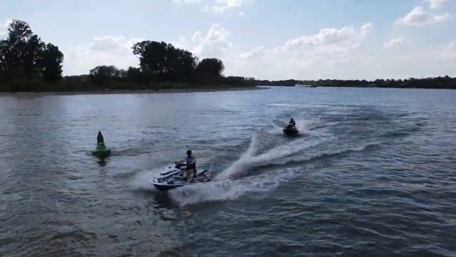 Водный спорт в Германии | Как правильно управлять Гидроциклом | Где тусуются владельцы гидроциклов смотреть онлайн