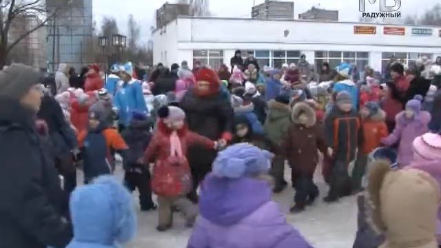 В Радужный приехал Дед Мороз. смотреть онлайн