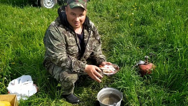 Рыбалка на Фидер и живца в отличном месте!Неожиданные Трофеи! Уха смотреть онлайн