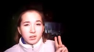 Алиса плачет