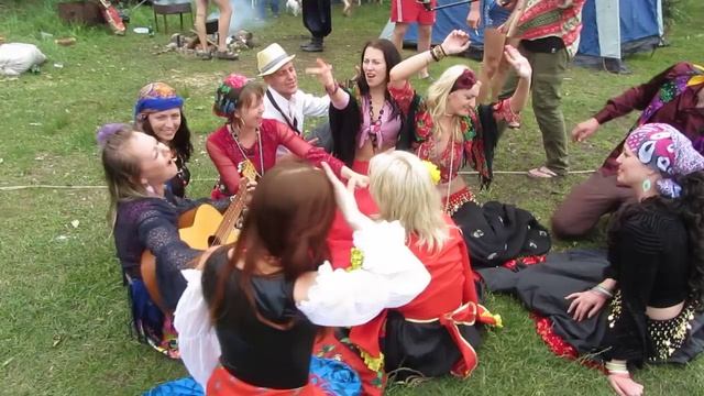 Цыгане «Ай нанэ-нанэ!». '1 Березино party '2014 смотреть онлайн