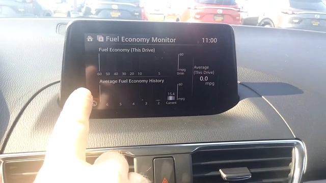 Reset Fuel Economy Monitor on a 2018 Mazda 3 смотреть онлайн