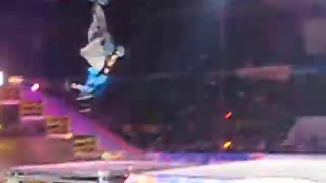 Dj Lethal + маунтинбод 2. прорыв мса лужники 15.02.09 москва смотреть онлайн