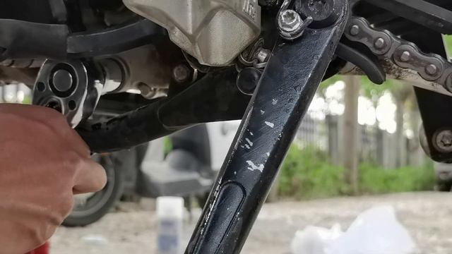 Zongshen NC250 Engine Oil Change换机油教学 смотреть онлайн
