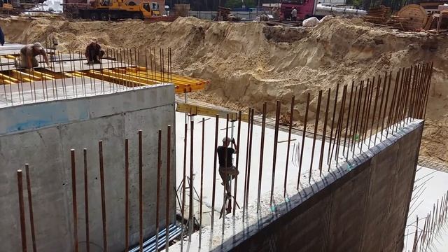 ЖК "Карат" в Ирпене: строительство паркинга (15 06 2016) смотреть онлайн