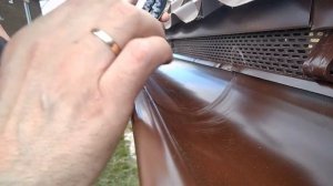 Недорогая водосточка из Леруа Мерлен, установка своими руками.