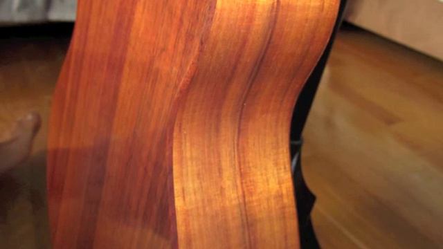 Koaloha D-VI tenor ukulele, Pearly Shells, performed by Darin Leong смотреть онлайн