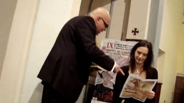Hille Perl y un fan en Santa Cruz, Bolivia смотреть онлайн