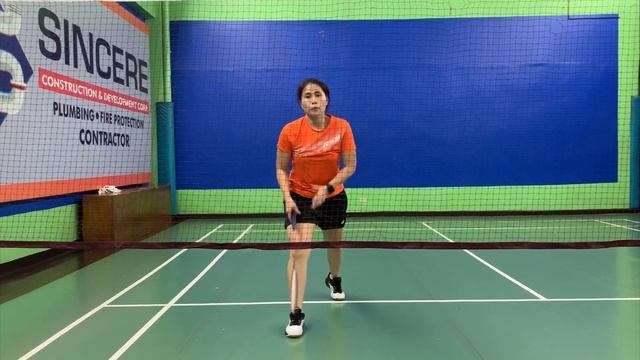 Running BACKWARD and FORWARD on the BADMINTON Court- How to run efficiently on the court #badminton смотреть онлайн