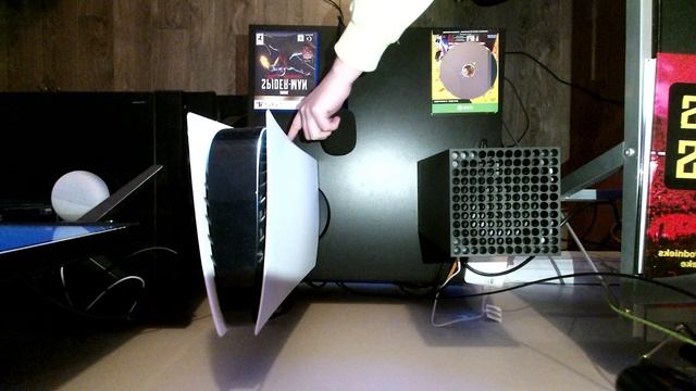 Playstation 5 vs Xbox Series X Disc Drive Noise смотреть онлайн