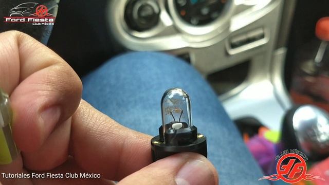 ¿Cómo cambiar los focos de pellizco de tu Ford fiesta? смотреть онлайн
