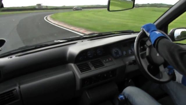 Renault Clio Williams 2 at Track Skills смотреть онлайн