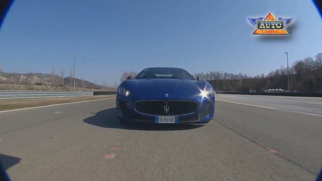 Maserati Granturismo MC Stradale Test Drives смотреть онлайн
