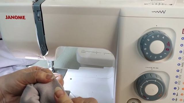 КАК УКОРОТИТЬ РУКАВА ЛЕГКО С МАШИНКОЙ И БЕЗ. ОБРЕЗАЯ И НЕ ОБРЕЗАЯ смотреть онлайн