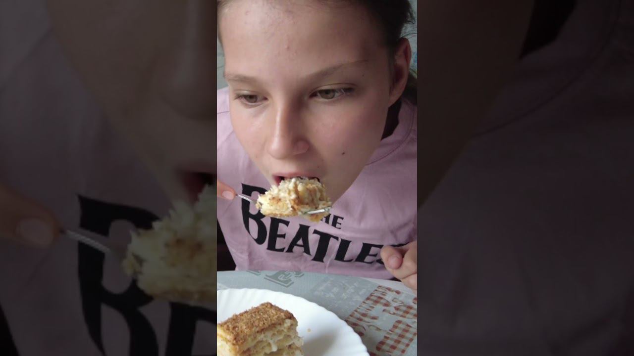 Дети впервые пробуют торт Наполеон #еда #DenvasTV смотреть онлайн