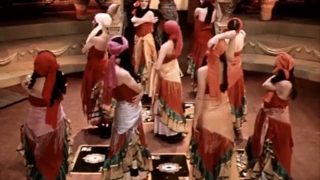 Ах, водевиль, водевиль - Гадалка (Ну что сказать, ну что сказать)