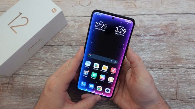 Xiaomi 12T First 50 Tips and Tricks смотреть онлайн