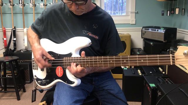 Pat Rehm .. CRAZY tap & slap bass jam on Squier Precision bass смотреть онлайн