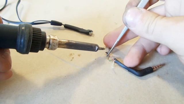 как сделать беспроводные наушники с помощью LED sensor - How To Make Wireless Earphones Using LED смотреть онлайн