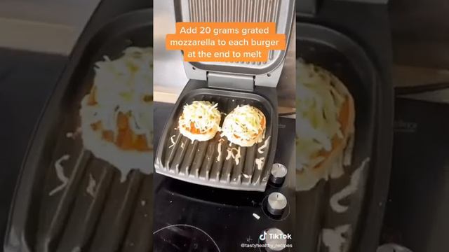 How to make Sweet potato chips with chicken mozzarella burgers. смотреть онлайн