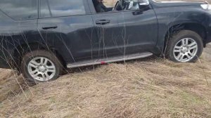 Mercedes ML - VS - Toyota LC Prado - подъем в гору в 38 градусов!!!