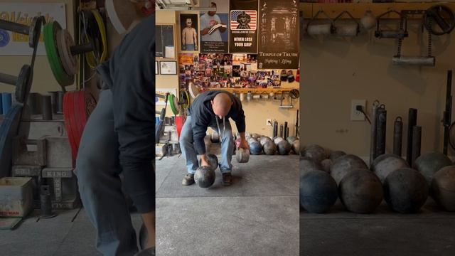 200# Sahlaney Inch (195lbs) + York 50lb Blob смотреть онлайн