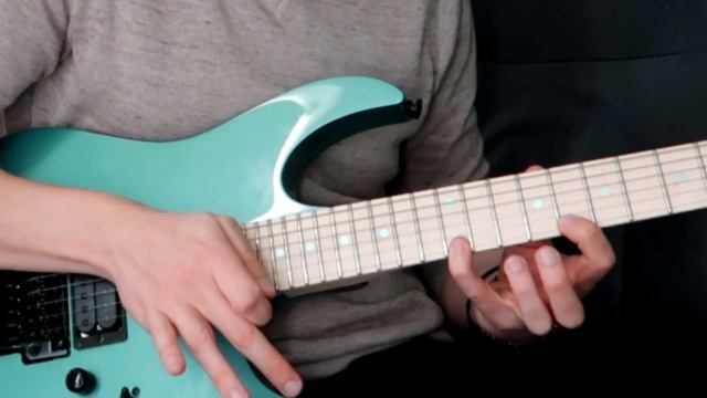 FOUR Killer Sweep Licks From ONE Shape смотреть онлайн