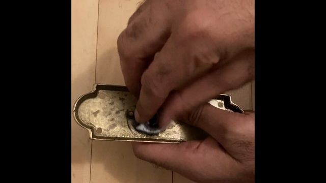 How to fix a Loose Door Handle - Replace broken spring смотреть онлайн