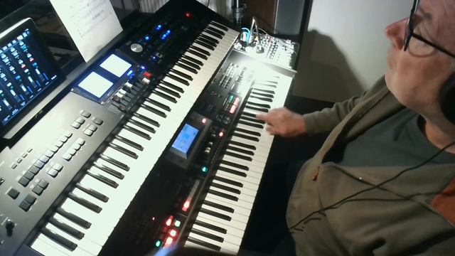Oye Como Va: Santana (Cover mit Roland BK-9 und G-70) смотреть онлайн