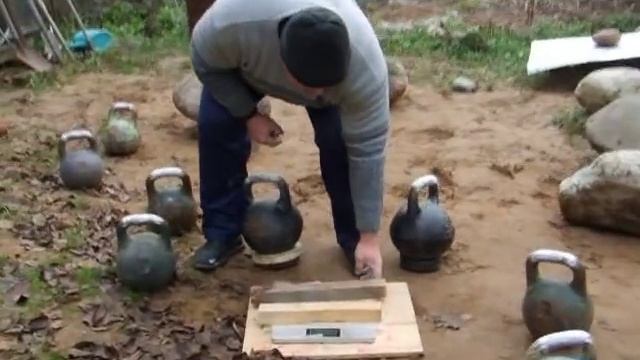 БИЦЕПС С ГИРЯМИ ВВЕРХ ДНОМ 52+48 кг ЧИТТИНГ.avi