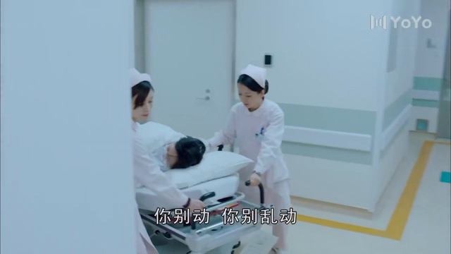 小三言語激怒少婦導致少婦早產，小夥得知後上門找小三算帳 смотреть онлайн