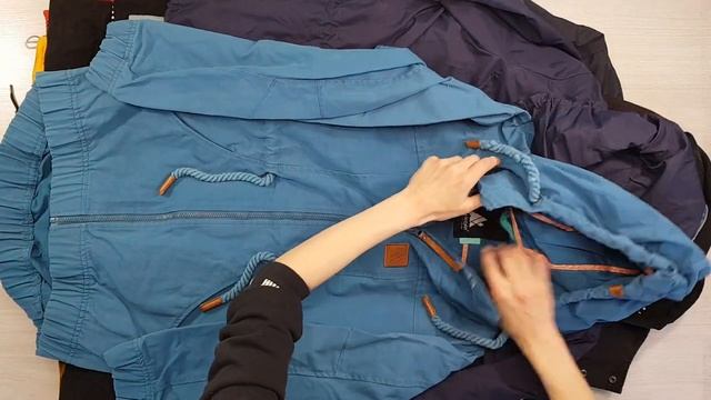 07061 Light Zipper Jackets (Ветровки м/ж )№3 11,4 кг 6,90€ за кг 21 ед смотреть онлайн