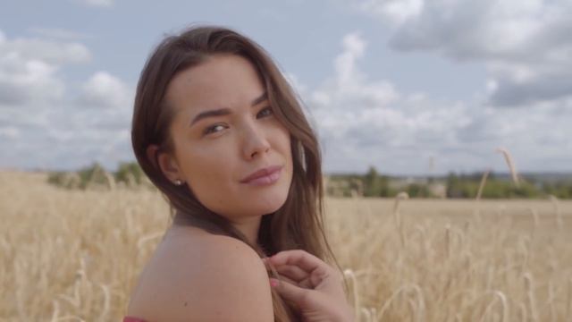 Всей деревней шли топить молодую девушку! Но приступив, не поверили своим глазам! смотреть онлайн