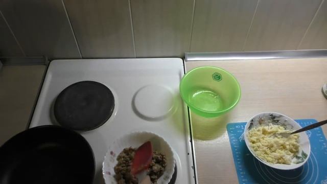 ЧТО ПРИГОТОВИТЬ ИЗ ОСТАТКОВ КАРТОФЕЛЬНОГО ПЮРЕ! Картофельные зразы с фаршем! смотреть онлайн