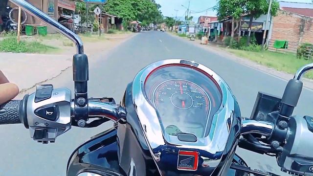 ketemu mio shemox di lampu merah смотреть онлайн