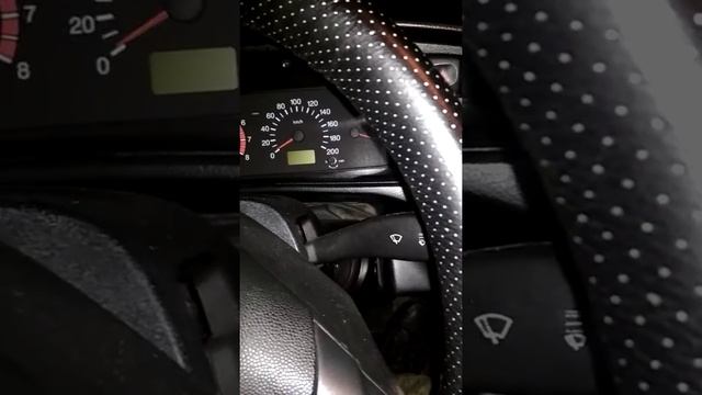 при включении габаритов и ближнего света , включается зажигание смотреть онлайн