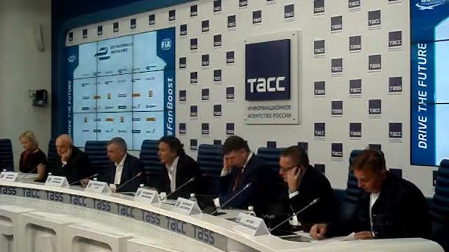 Е рулит всем в Москве по - крутому Часть I смотреть онлайн
