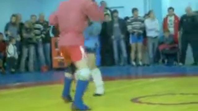 Чемпионат СПБ по боевому самбо 2010 Калинин А.А 74 кг смотреть онлайн