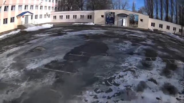 Пробный полет квадрокоптера. Управляет кадет. смотреть онлайн