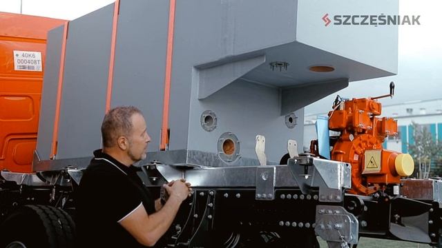 Renault D16 4x4 - SZCZĘŚNIAK Pojazdy Specjalne Sp. z o.o. -Średni samochód ratowniczo-gaśniczy смотреть онлайн