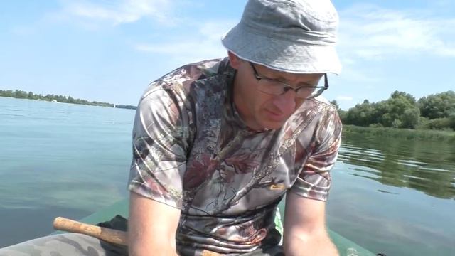 Рыбалка в Ливень. Киев. Оболонь. Карась и подлещик с лодки смотреть онлайн